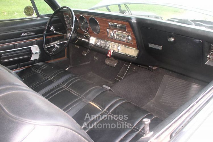 Oldsmobile 88 Delta  - <small></small> 17.000 € <small>TTC</small> - #18