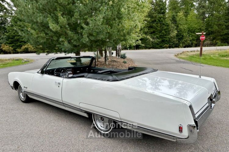 Oldsmobile 98 Ninety-Eight  - <small></small> 30.000 € <small>TTC</small> - #14