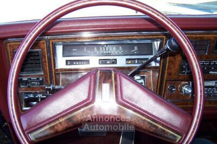 Oldsmobile 98 Ninety-Eight  - <small></small> 22.000 € <small>TTC</small> - #10