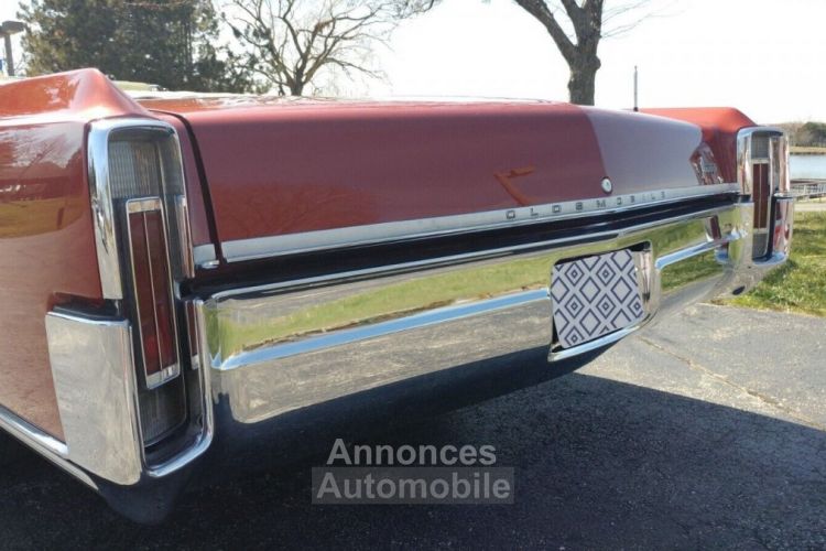 Oldsmobile 98 Ninety-Eight  - <small></small> 37.000 € <small>TTC</small> - #8