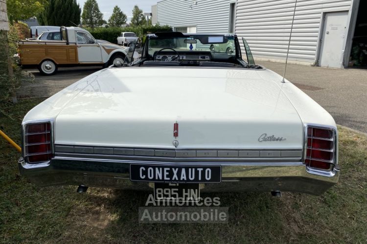 Oldsmobile Cutlass Cabriolet de 1966 - <small></small> 20.000 € <small>TTC</small> - #4