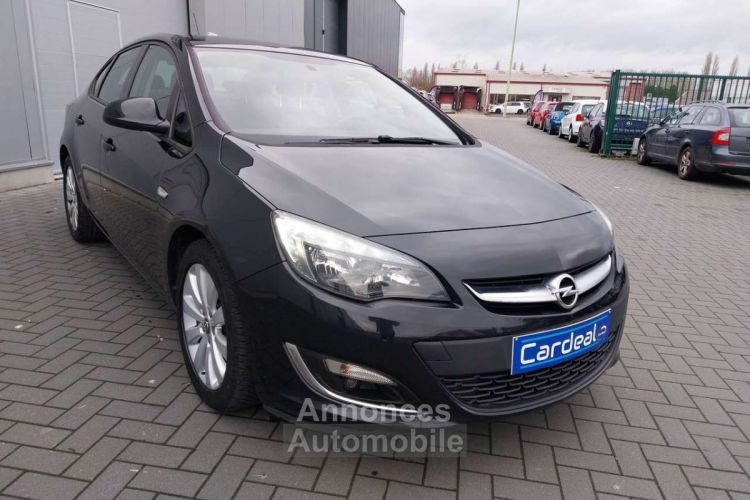 Opel Astra 1.7 CDTi ecoFLEX-AIRCO--GARANTIE.12.MOIS-- - <small></small> 6.990 € <small>TTC</small> - #1