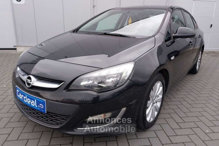 Opel Astra 1.7 CDTi ecoFLEX-AIRCO--GARANTIE.12.MOIS-- - <small></small> 6.990 € <small>TTC</small> - #3