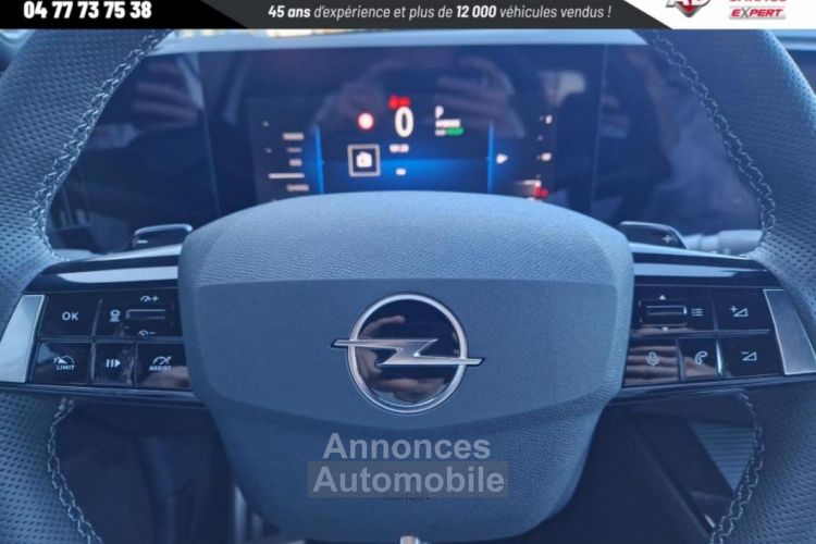 Opel Astra Hybrid 180 ch BVA8 GS + GPS + toit ouvrant - <small></small> 36.990 € <small>TTC</small> - #12