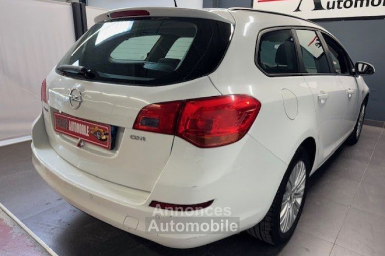 Opel Astra SPORTS TOURER 1.7 CDTI 110 ch FAP  - <small></small> 6.900 € <small>TTC</small> - #4