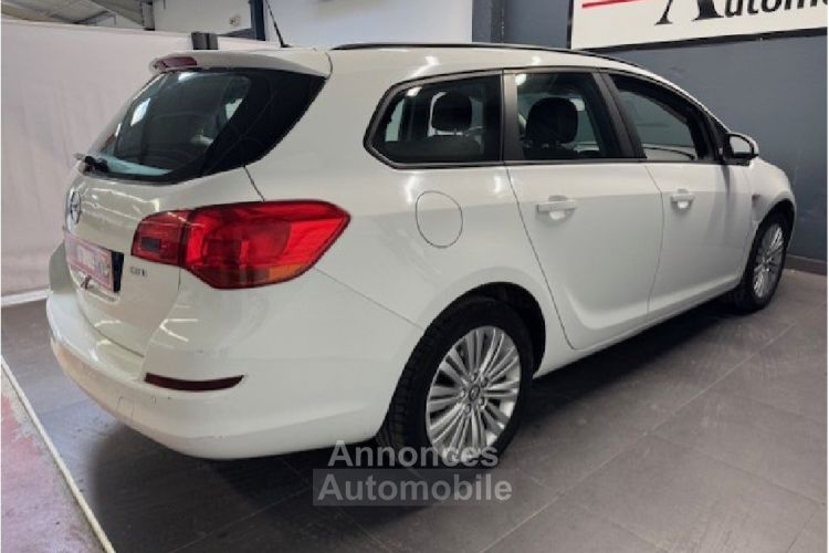 Opel Astra SPORTS TOURER 1.7 CDTI 110 ch FAP  - <small></small> 6.900 € <small>TTC</small> - #13