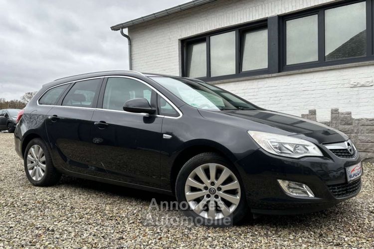 Opel Astra Sports Tourer 1.7 CDTi ECOTEC Cosmo CUIR-EXPORT - <small></small> 3.250 € <small>TTC</small> - #4