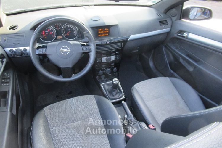 Opel Astra TWINTOP 1.9 CDTI - 150 Cosmo - <small></small> 6.490 € <small>TTC</small> - #7