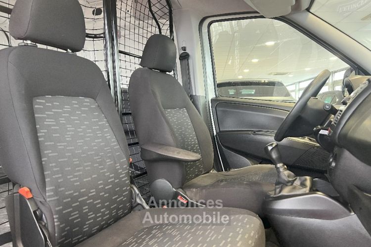 Opel Combo CARGO  1.3 CDTI 90 CH L1H1 TVA RECUP !!! - <small></small> 7.990 € <small>TTC</small> - #6