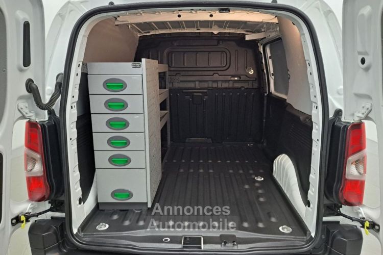 Opel Combo CARGO 1.5 D 130 L1H1 PACK CLIM BVA8 - <small></small> 20.388 € <small>TTC</small> - #21