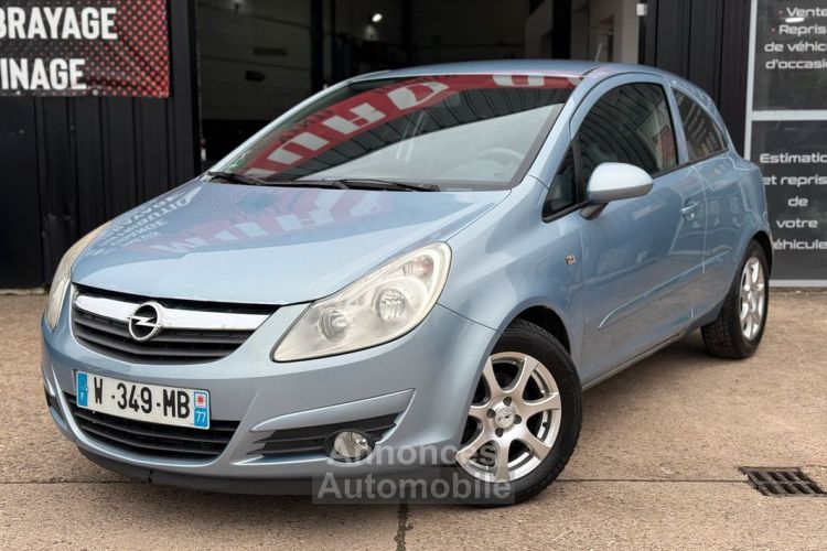 Opel Corsa 1.2 catch me 80ch, sieges chauffants - <small></small> 2.999 € <small>TTC</small> - #1