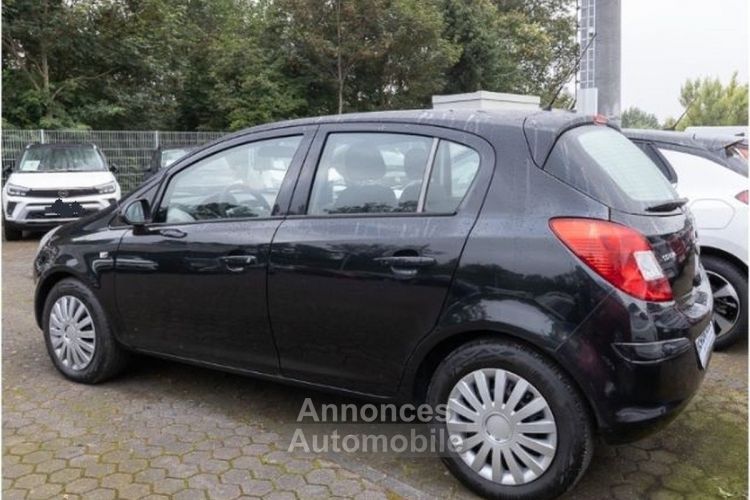 Opel Corsa 1.2 Edition - <small></small> 5.950 € <small>TTC</small> - #2