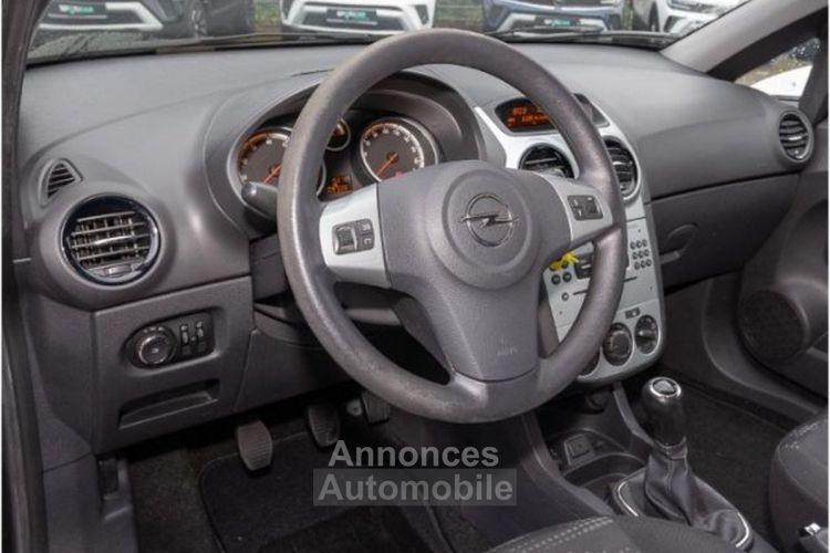 Opel Corsa 1.2 Edition - <small></small> 5.950 € <small>TTC</small> - #3