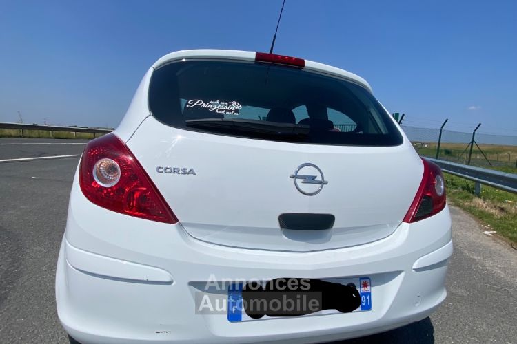 Opel Corsa 1,2 SELECTION - <small></small> 3.590 € <small>TTC</small> - #3