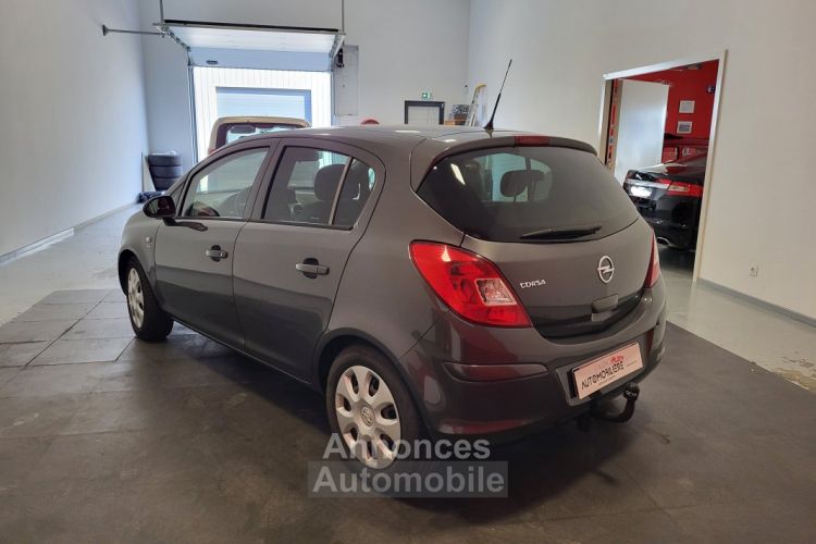 Opel Corsa 1.2 TWINPORT 85 150EME ANNIVERSAIRE 5P + ATTELAGE - <small></small> 5.490 € <small>TTC</small> - #5