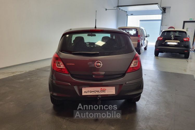 Opel Corsa 1.2 TWINPORT 85 150EME ANNIVERSAIRE 5P + ATTELAGE - <small></small> 5.490 € <small>TTC</small> - #6