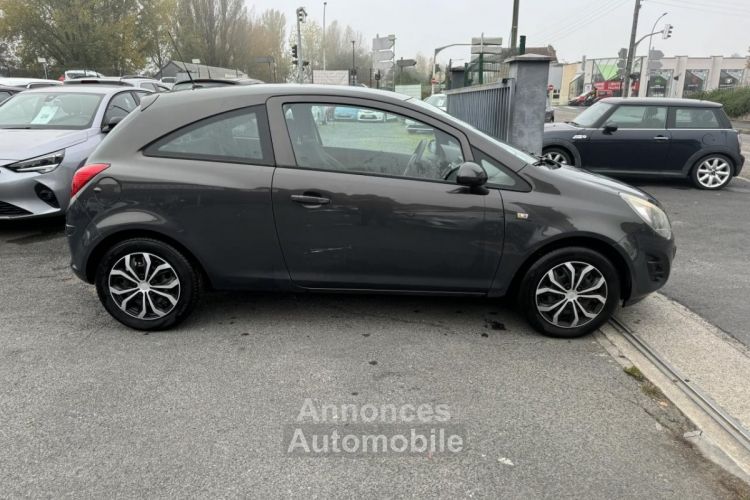 Opel Corsa 1.2i - 85 Twinport Graphite Gps + Clim - <small></small> 6.990 € <small>TTC</small> - #7