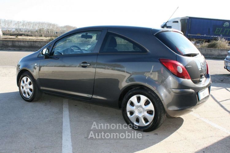 Opel Corsa 1.3 CDTI75 FAP ESSENTIA 3P - <small></small> 3.690 € <small>TTC</small> - #5