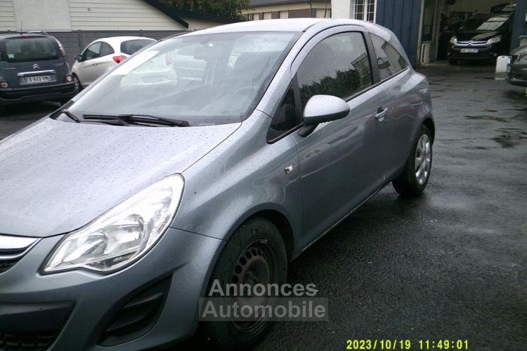 Opel Corsa 1.3l tdci 95cv edition (2013) - <small></small> 6.290 € <small>TTC</small> - #2