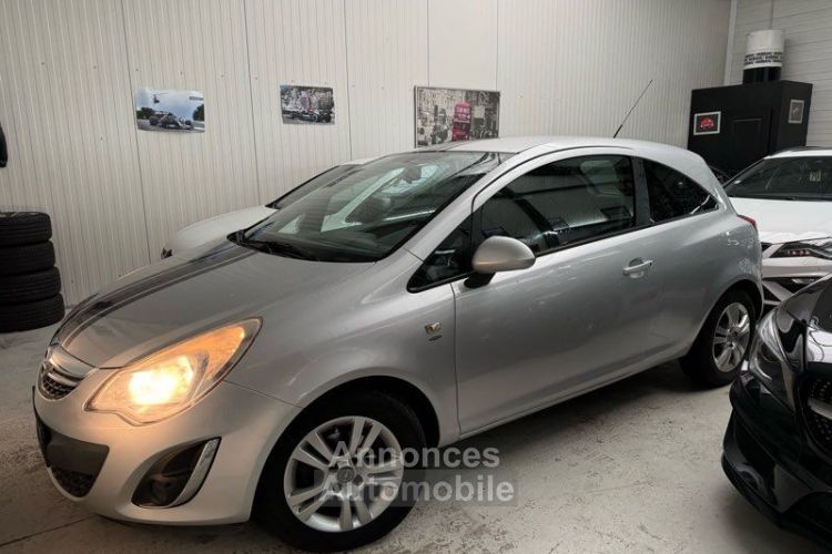 Opel Corsa 1.4 Satellite 87ch 83700KM - <small></small> 5.990 € <small>TTC</small> - #2