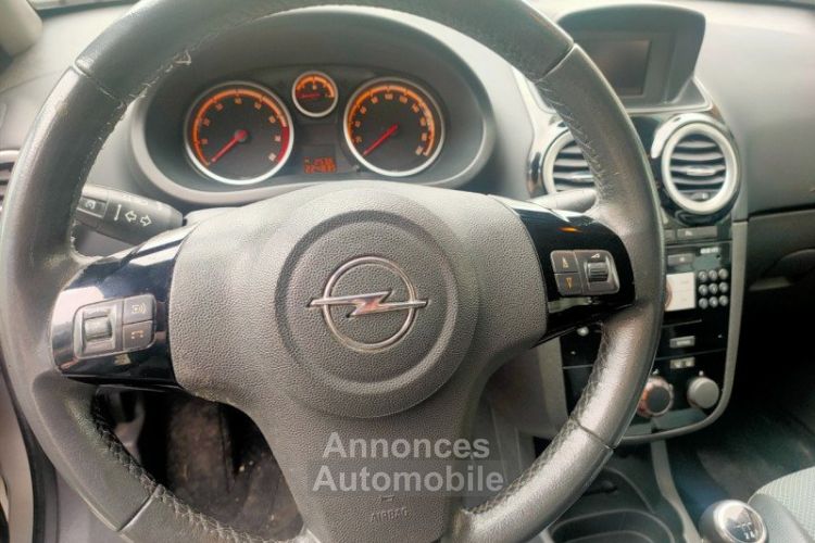 Opel Corsa 1.4 TWINPORT SPORT 3P à professionnels - <small></small> 2.900 € <small>TTC</small> - #9