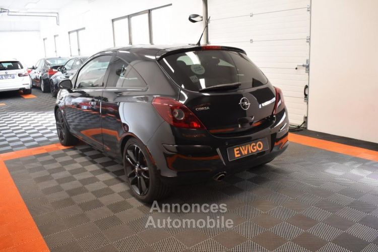 Opel Corsa 1.4i 87ch TOIT OUVRANT SIEGES VOLANT CHAUFFANT ENTRETIEN A JOUR SUIVI GARANTIE 6 60 ... - <small></small> 2.990 € <small>TTC</small> - #4