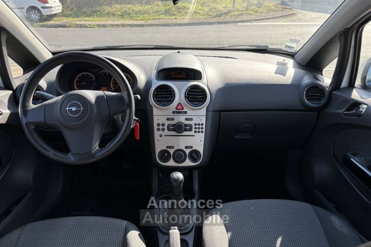 Opel Corsa IV 1.2 Twinport  Essentia 3p - <small></small> 4.990 € <small>TTC</small> - #8