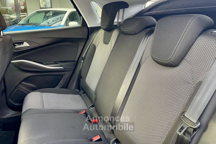 Opel Grandland X 1. ELEGANCE BUSINESS 2 i 12V Turbo EAT6 S&S 130 cv Boîte auto - <small></small> 13.990 € <small>TTC</small> - #17