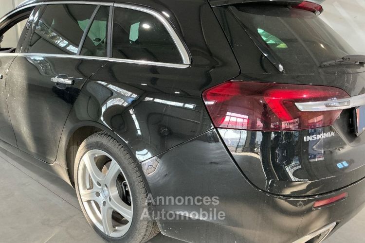 Opel Insignia SPORTSTOURER OPC 2.8T V6 325 CV 4WD/ ATTELAGE / BVA6 / CAMERA+RADARS/2E MAIN - <small></small> 19.990 € <small>TTC</small> - #2