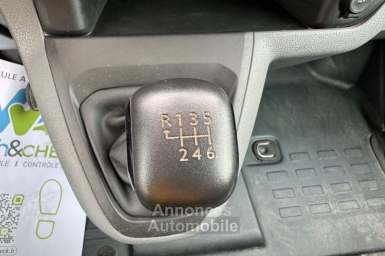 Opel Vivaro 1.5 D 120 BV6 PACK BUSINESS GPS Caméra - <small></small> 21.950 € <small>TTC</small> - #26