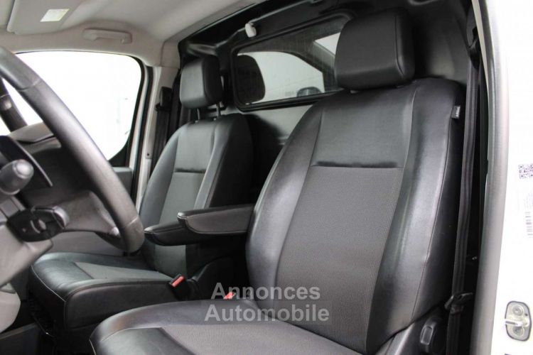 Opel Vivaro 2.0 ~ 130kw L3 CarPlay PDC AT8 Top Deal - <small></small> 19.965 € <small>TTC</small> - #14