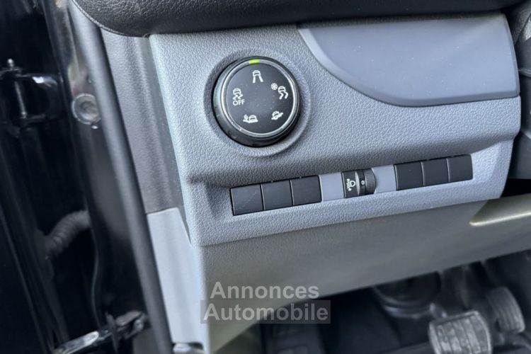 Opel Vivaro Cabine Approfondie (3) Taille M BlueHDi 180 EAT8 APPROFO TVA RÉCUPÉRABLE - <small></small> 29.990 € <small>TTC</small> - #10