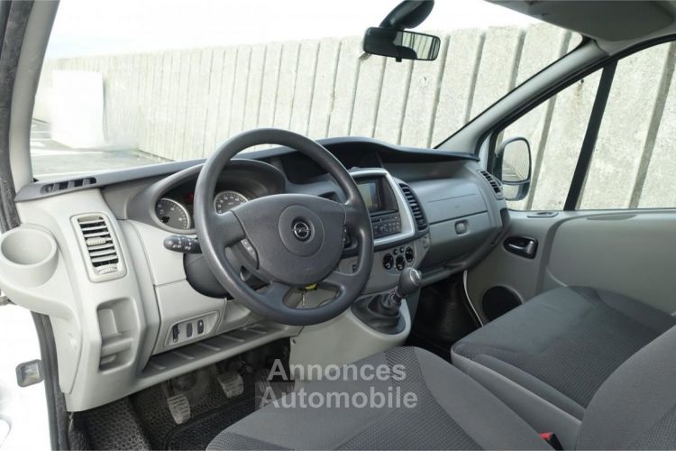 Opel Vivaro COMBI 2.0 CDTI - 115 - EcoFlex - S&S Tour Cosmo L1H1 9 Places - <small></small> 15.990 € <small>TTC</small> - #6