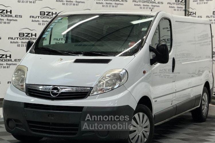 Opel Vivaro COMBI 2.0 CDTI 115CH C1 * ATTELAGE / CLIM * - <small></small> 9.990 € <small>TTC</small> - #1