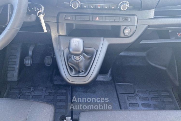 Opel Vivaro DOUBLE CABINE FIXE 2.0 DIESEL 145 BV6 PACK EDITION GPS Caméra 2 Portes Lat. - <small></small> 37.450 € <small>TTC</small> - #24