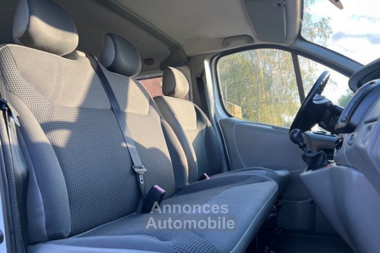 Opel Vivaro FG LONG CDTI 115 PACKK CLIM 9 PLACES 10/2008 - <small></small> 11.490 € <small>TTC</small> - #9