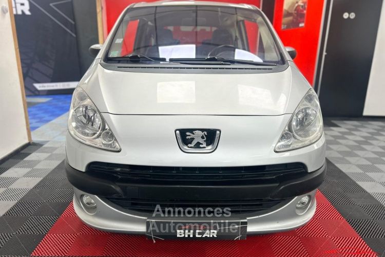 Peugeot 1007 1.4 HDi Avant Première TO Dolce 105.000km - <small></small> 3.990 € <small>TTC</small> - #2