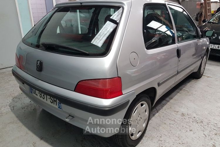 Peugeot 106 1.1 - <small></small> 2.790 € <small>TTC</small> - #3