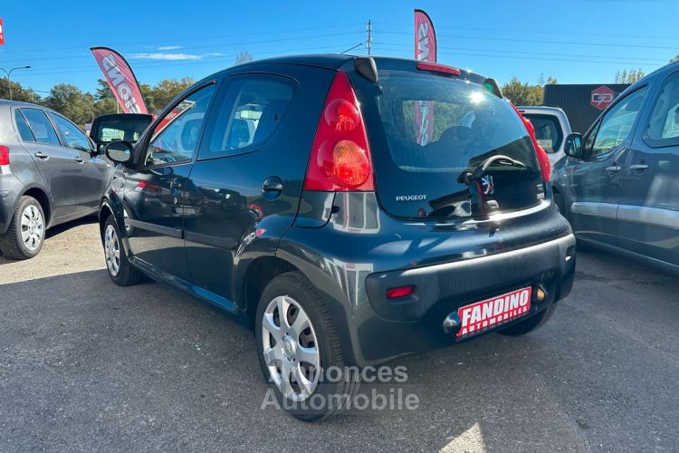 Peugeot 107 1.0 12V 68Ch Filou Boite Automatique - <small></small> 6.490 € <small>TTC</small> - #5