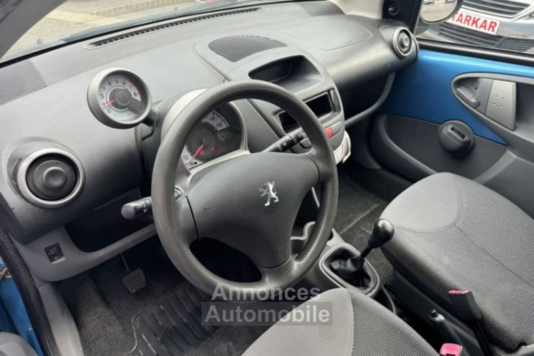 Peugeot 107 1.0 12V BLACK & SILVER 3P - <small></small> 2.490 € <small>TTC</small> - #15