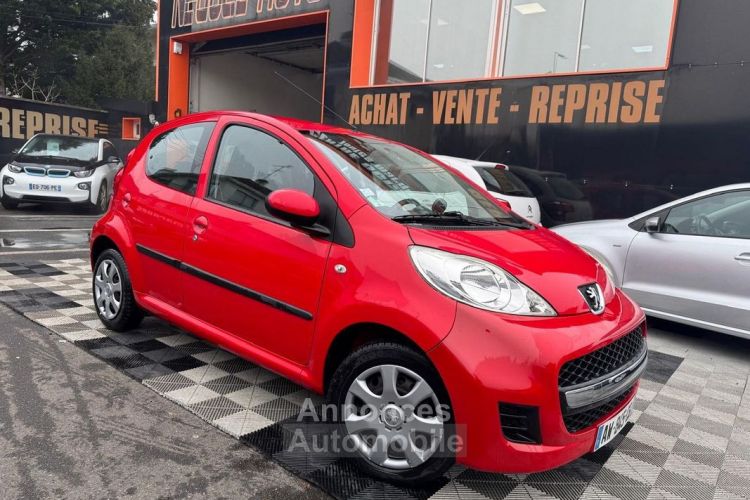 Peugeot 107 1.0 12V TRENDY 2-TRONIC 5P - <small></small> 5.990 € <small>TTC</small> - #1