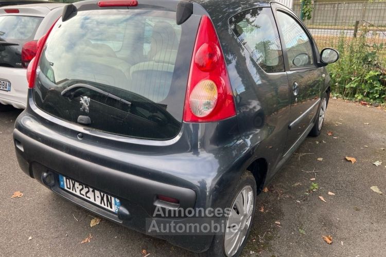 Peugeot 107 1.0 12V TRENDY 3P - <small></small> 2.650 € <small>TTC</small> - #4