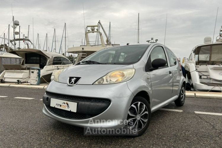 Peugeot 107 1.0 12V TRENDY 5P - <small></small> 3.700 € <small>TTC</small> - #1