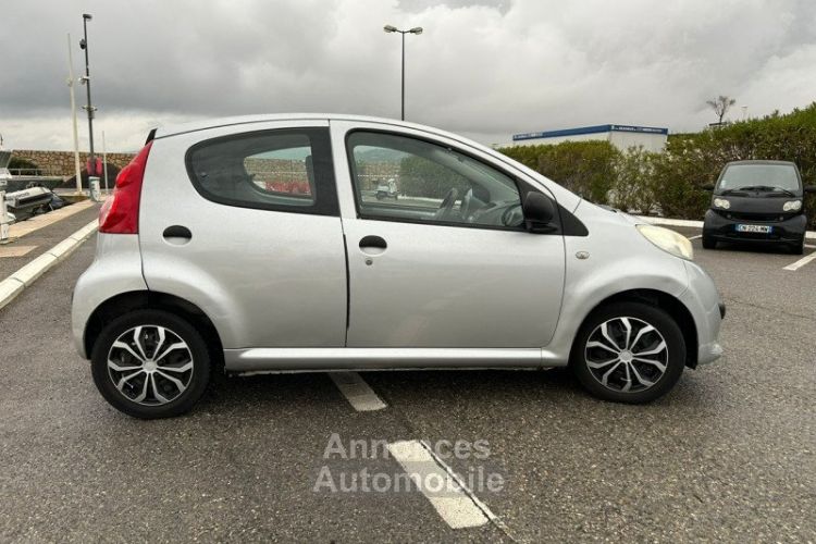 Peugeot 107 1.0 12V TRENDY 5P - <small></small> 3.700 € <small>TTC</small> - #6