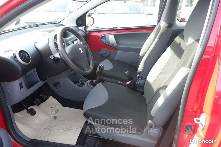 Peugeot 107 1.0 12V URBAN EURO5 3P - <small></small> 4.590 € <small>TTC</small> - #9