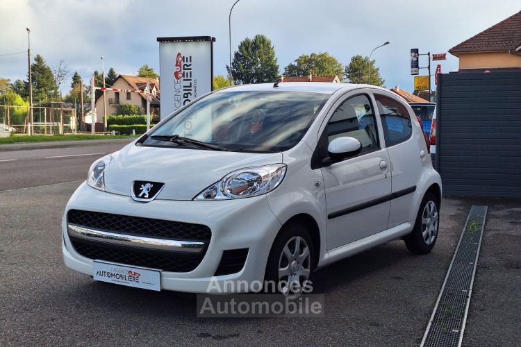 Peugeot 107 1.0 68cv 12V TRENDY 5P 1ERE MAIN - <small></small> 5.990 € <small>TTC</small> - #3