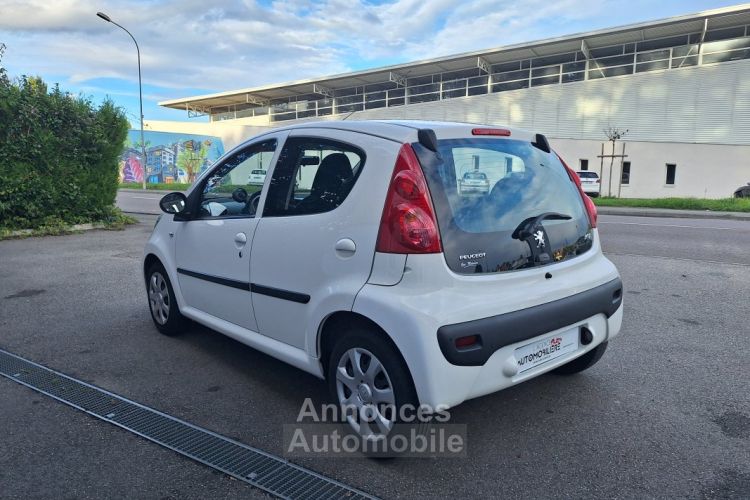 Peugeot 107 1.0 68cv 12V TRENDY 5P 1ERE MAIN - <small></small> 5.990 € <small>TTC</small> - #5