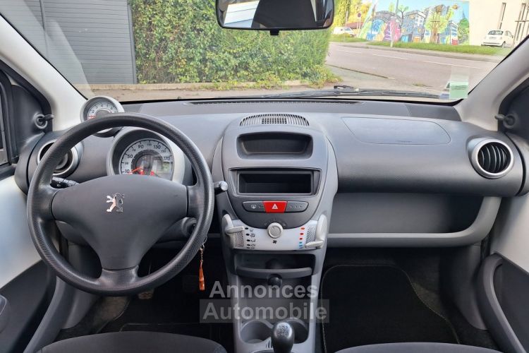 Peugeot 107 1.0 68cv 12V TRENDY 5P 1ERE MAIN - <small></small> 5.990 € <small>TTC</small> - #10