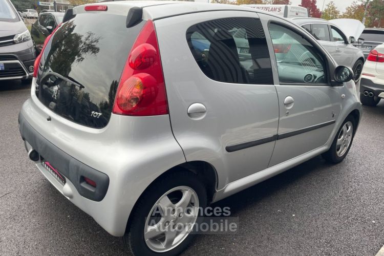 Peugeot 107 1.0e 12v 68ch blue lion 2-tronic black silver avec climatisation - <small></small> 6.290 € <small>TTC</small> - #7