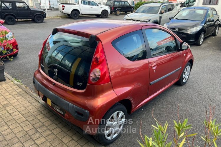 Peugeot 107 1.0e 12V 68ch BLUE LION Urban - <small></small> 4.890 € <small>TTC</small> - #7